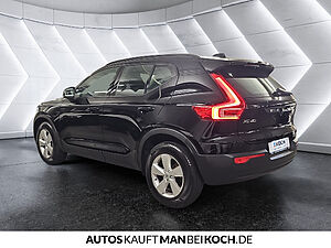 Volvo  XC40 Momentum Core, T2 Schaltgetriebe