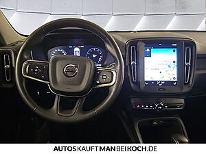 Volvo  XC40 Momentum Core, T2 Schaltgetriebe