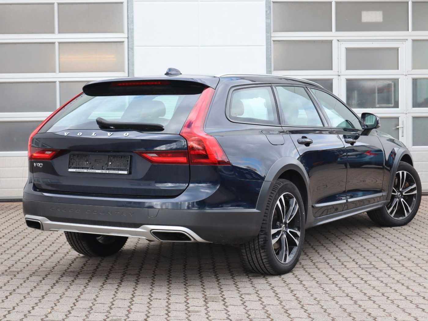 Volvo  Pro D5 AWD, AZV, LED, RFK