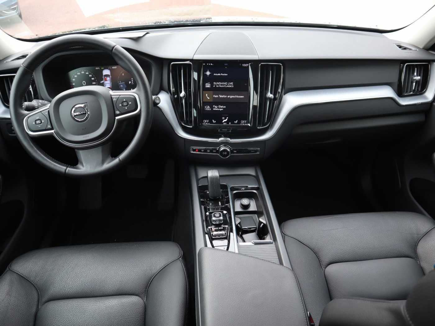 Volvo  Momentum Pro B4 AWD*Fronth*LED*