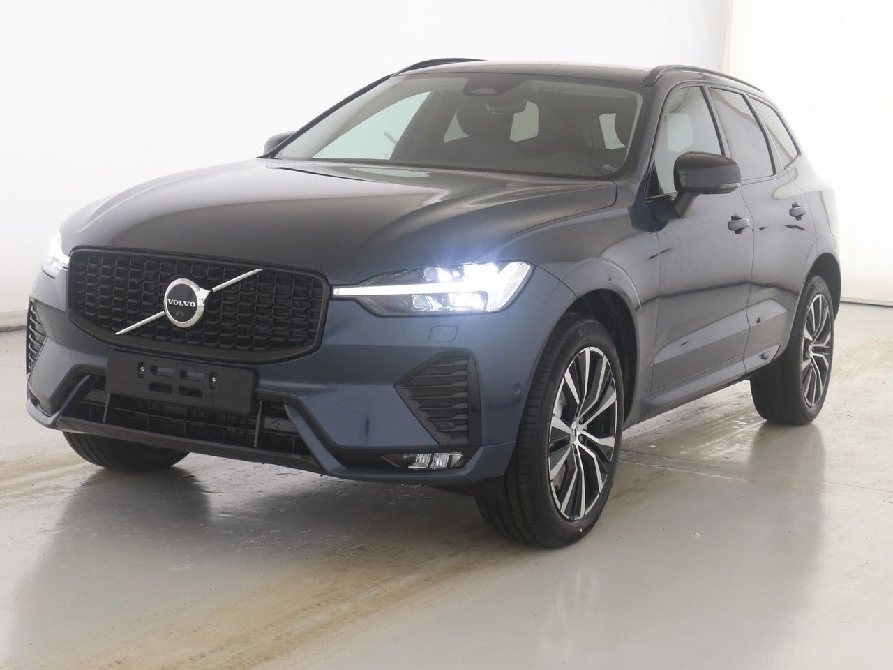 Volvo  B4 Plus Dark*AWD*Standh*LED*360°