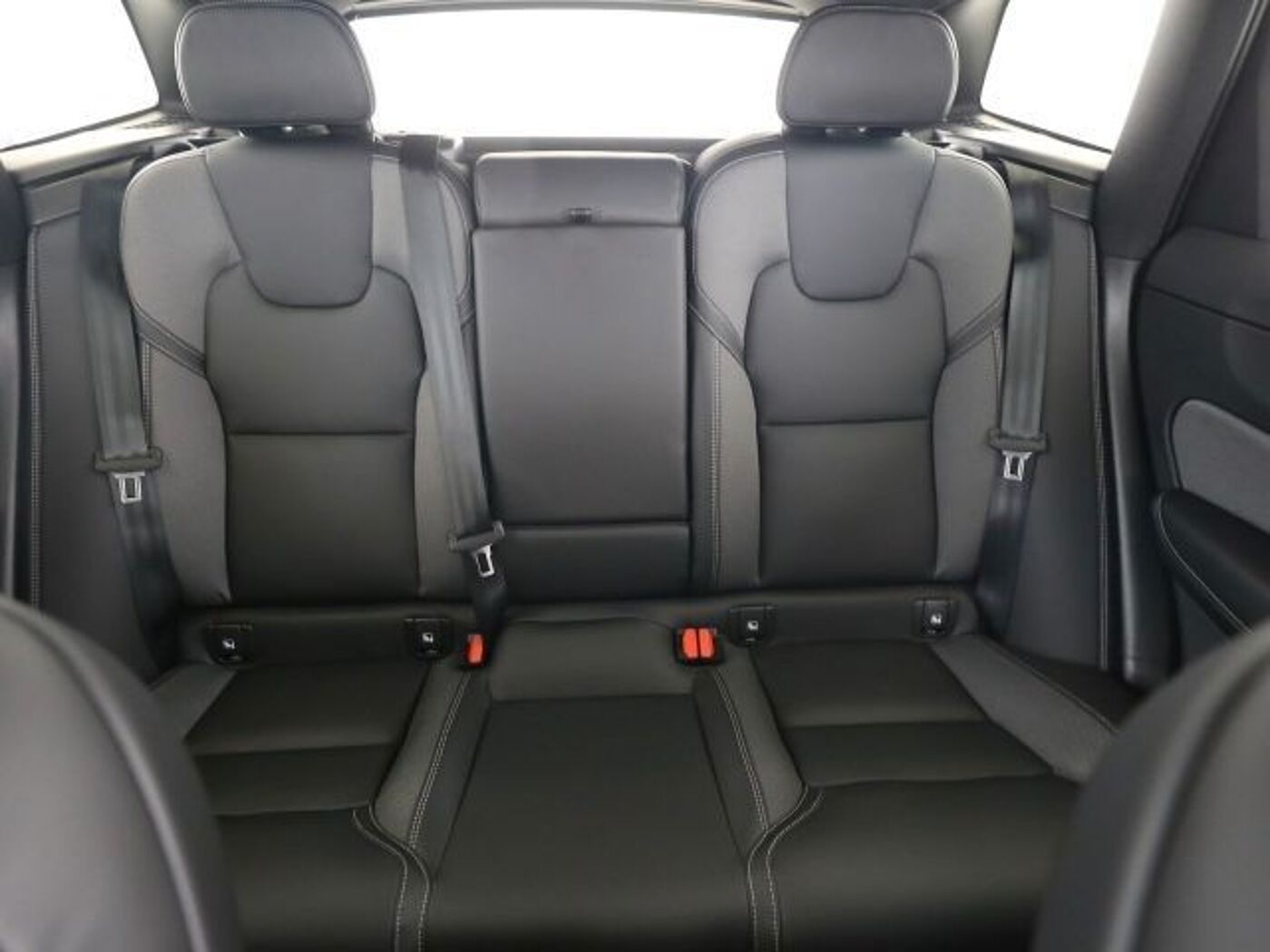 Volvo  T8 Plus Black Edition Rech Plug-In Hybrid
