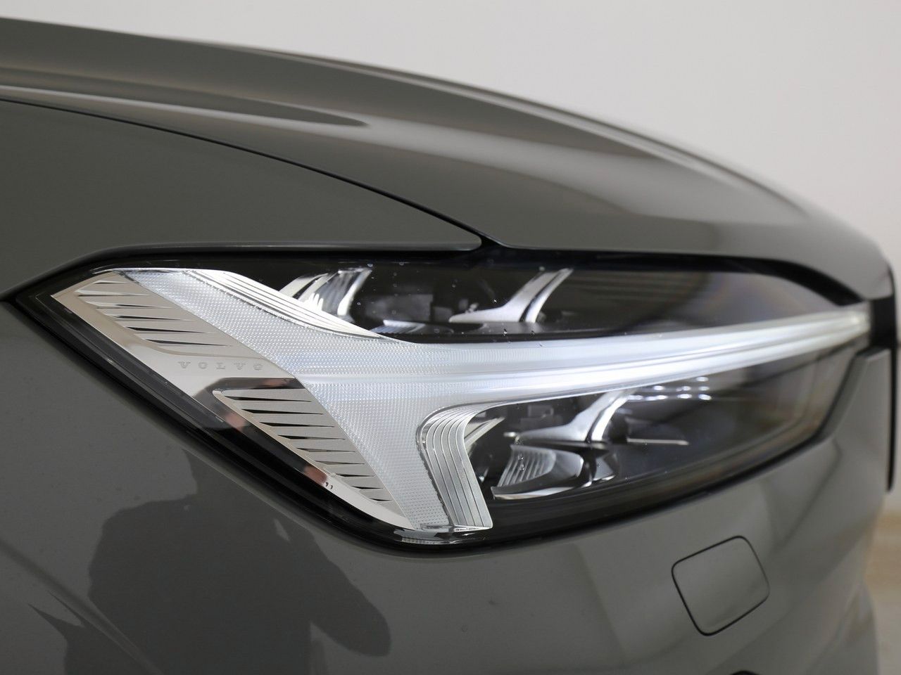 Volvo  B4 Plus Dark AWD*Standh*360°*