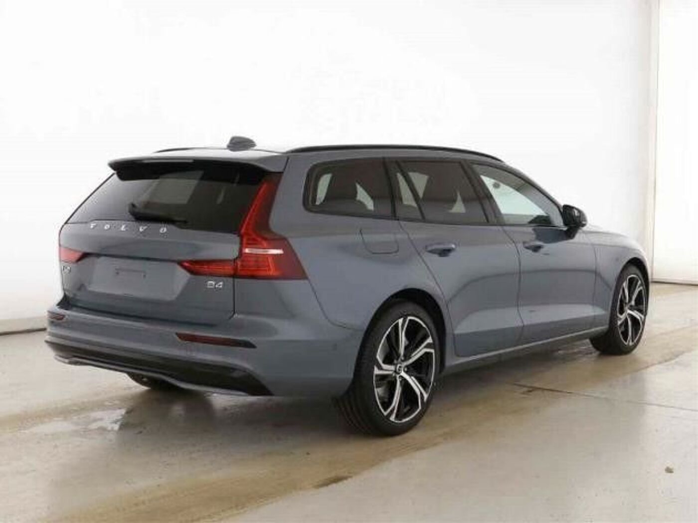 Volvo  B4 Plus Dark*Standh*360°*SD*H&K*