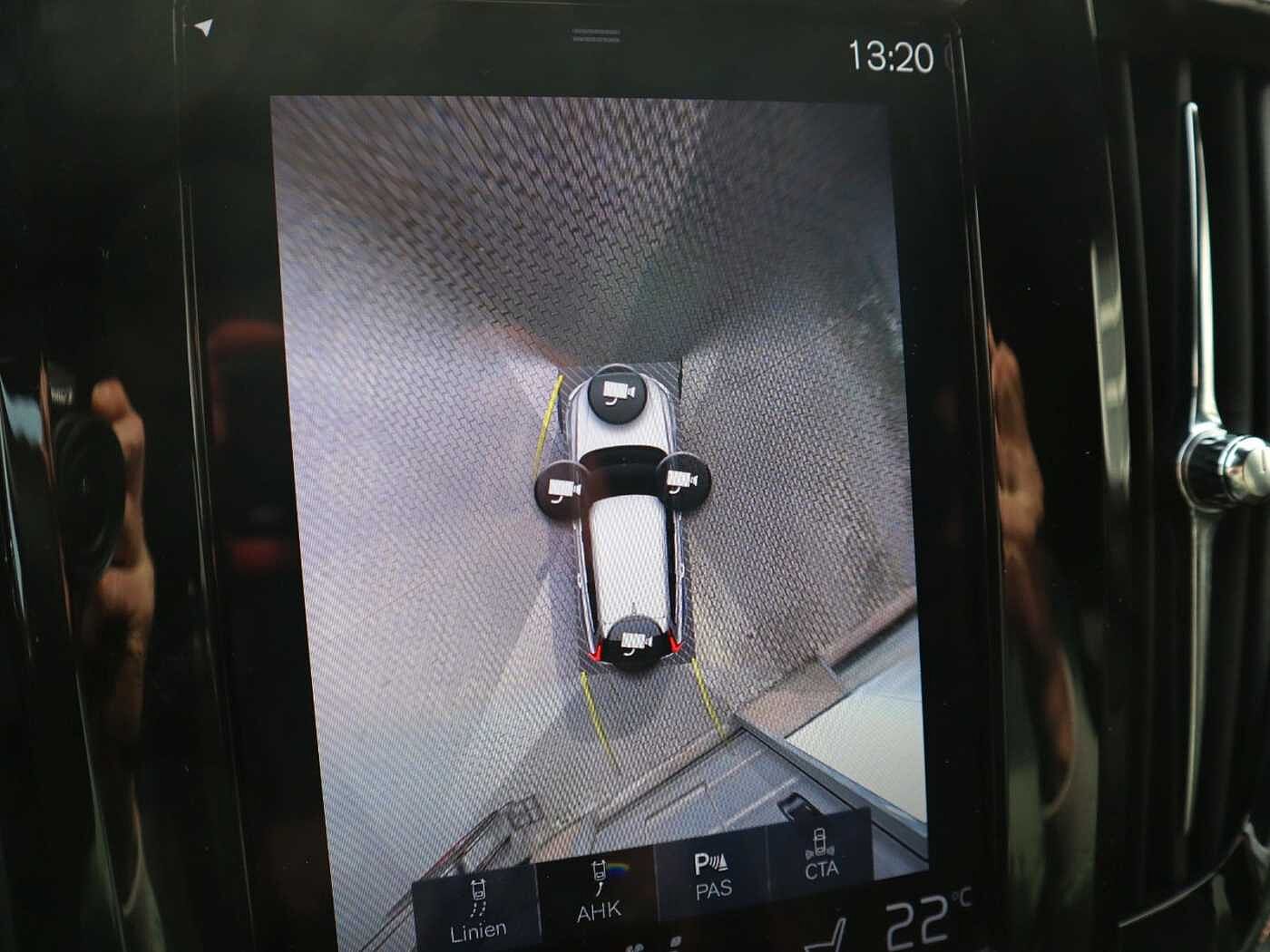 Volvo  D4 R Design HUD*Akustik*StdHzg*360°