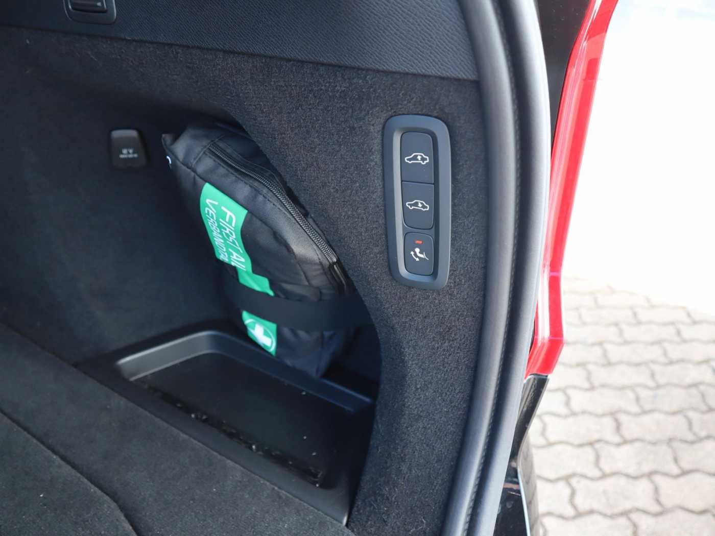 Volvo  T8 Plus Dark Rech Plug Hybrid AWD*Luft*AHK*