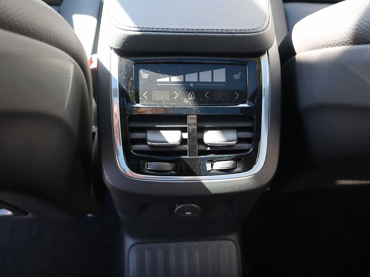 Volvo  T8 Plus Dark Rech Plug Hybrid AWD*Luft*AHK*