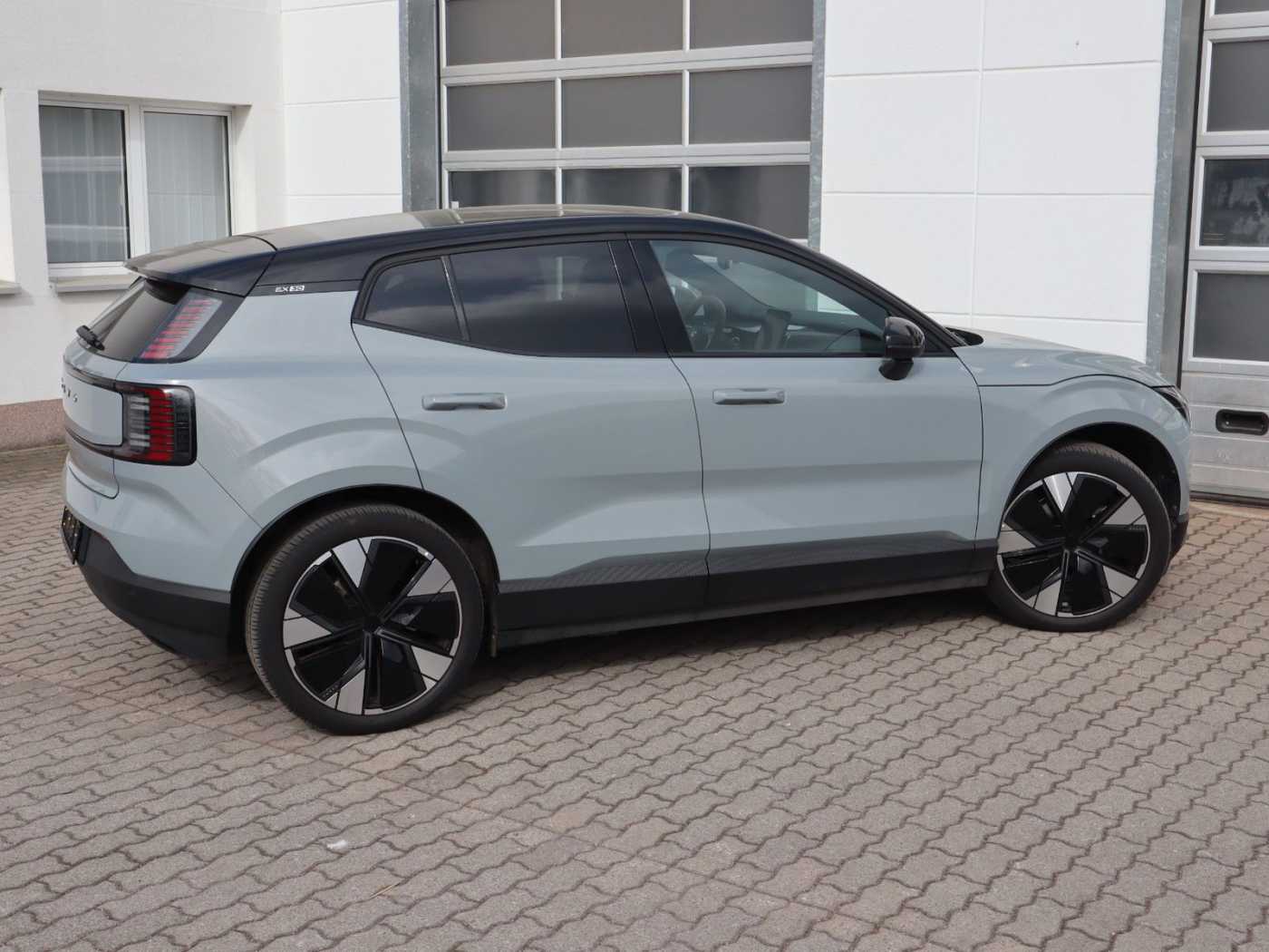 Volvo  Plus RWD Pure Electric*20Zoll*Winterpaket