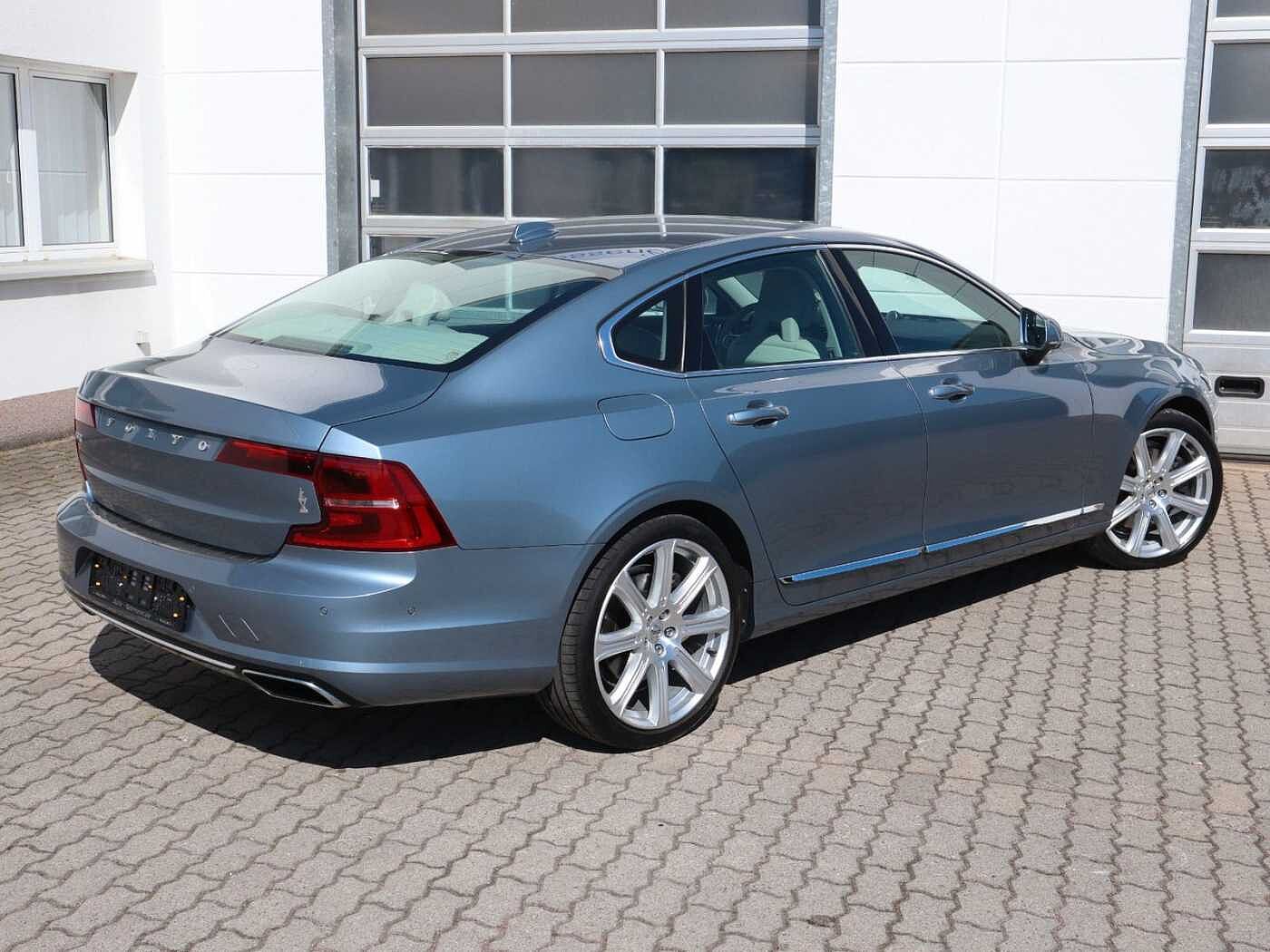 Volvo  D5 Inscription AWD*Standh*B&W