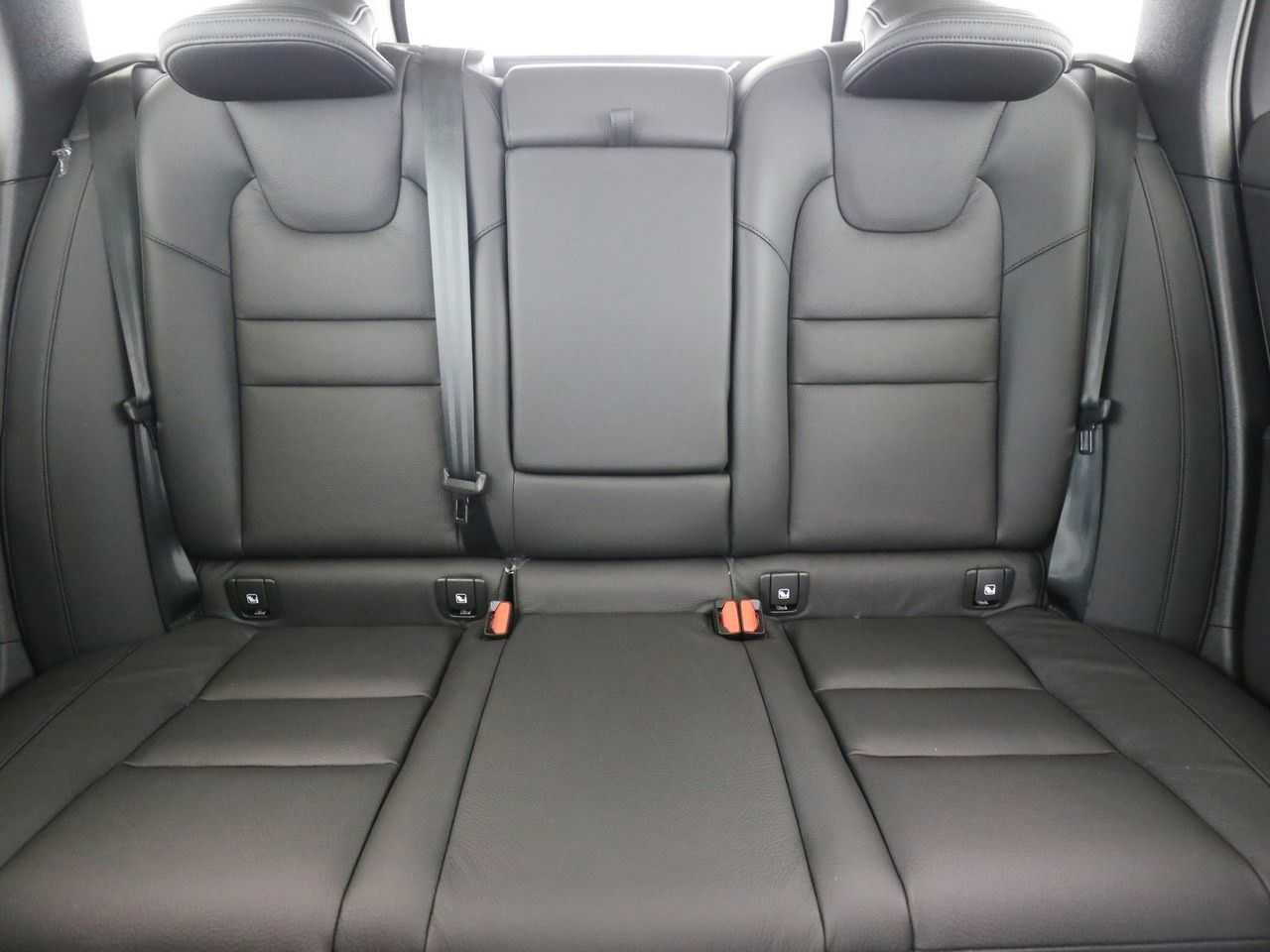 Volvo  B5 Cross Country Ultimate AWD*Standh*360°