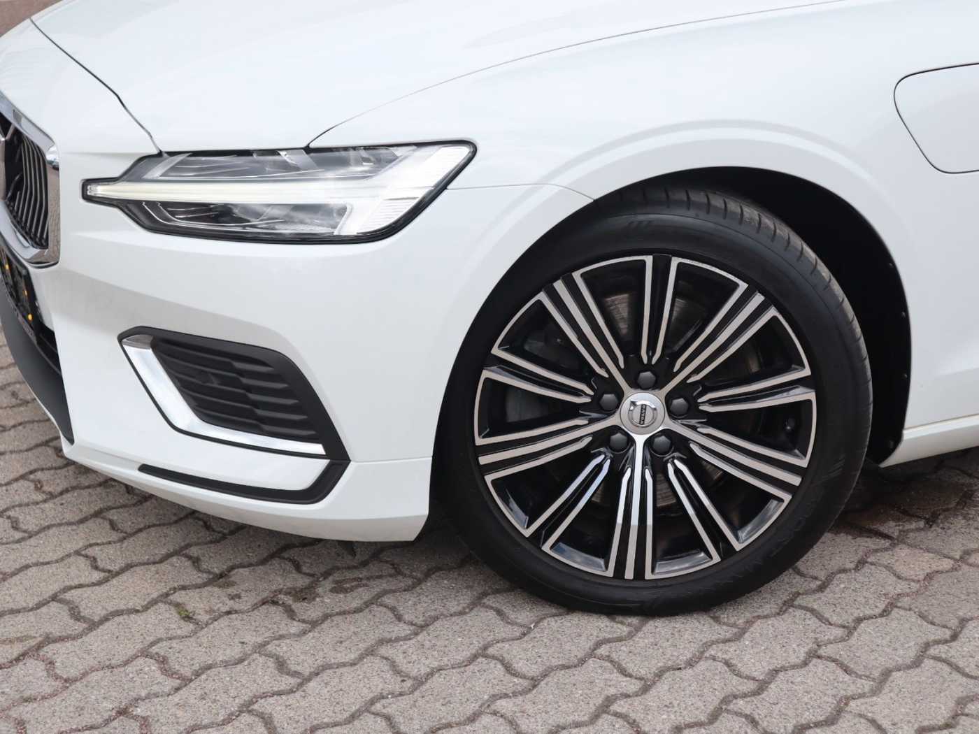 Volvo  T8 Inscription Plug-In Hybrid AWD