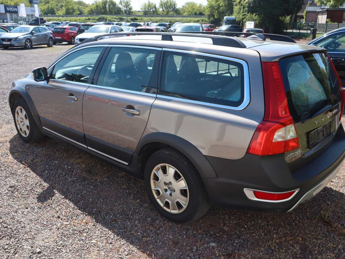 Volvo  D5 Momentum AWD