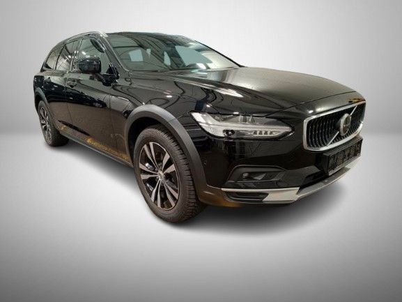 Volvo  B4 Cross Country Plus AWD