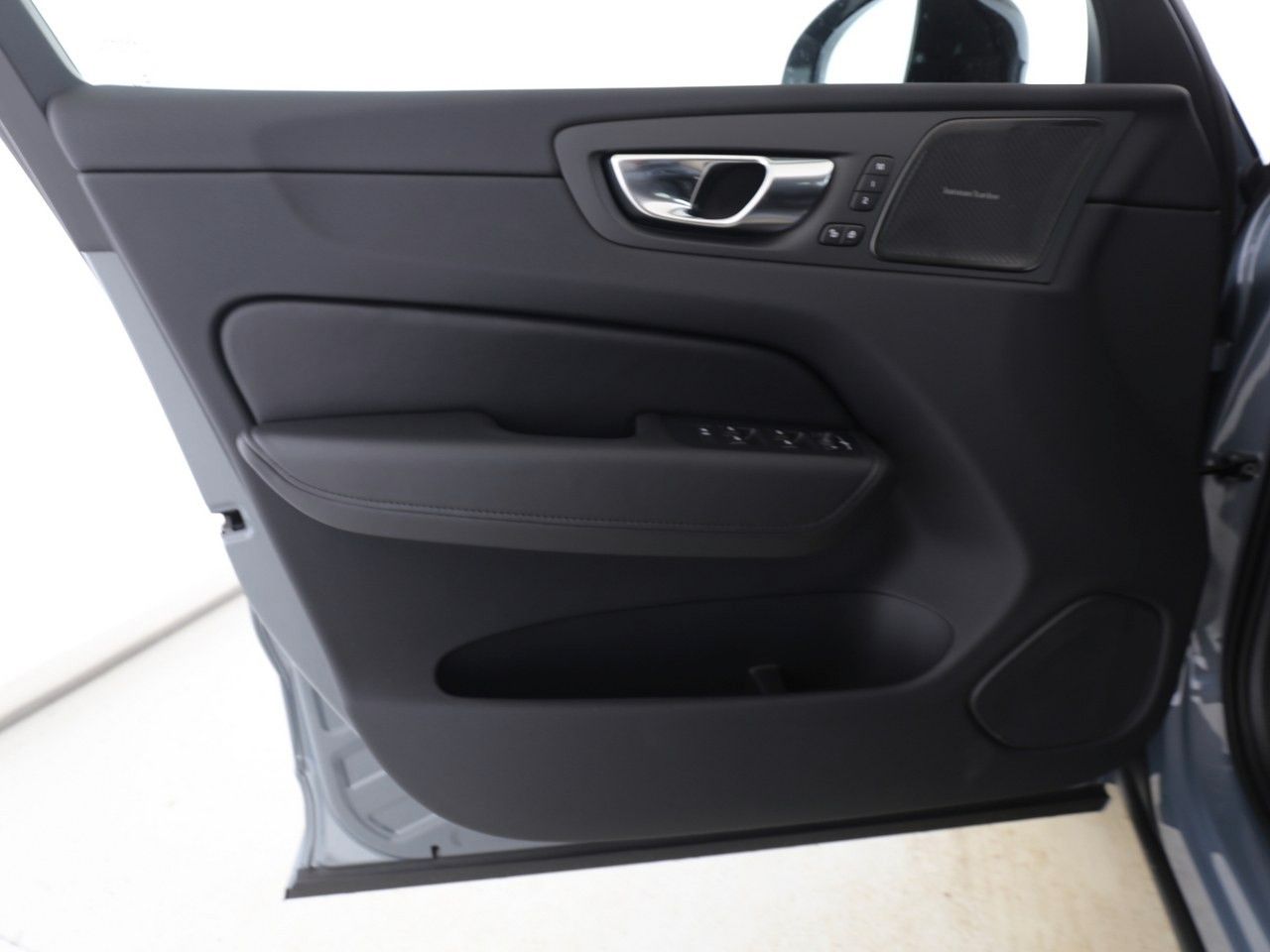 Volvo  T8 Plus Dark Recharge Plug-In Hybrid AWD
