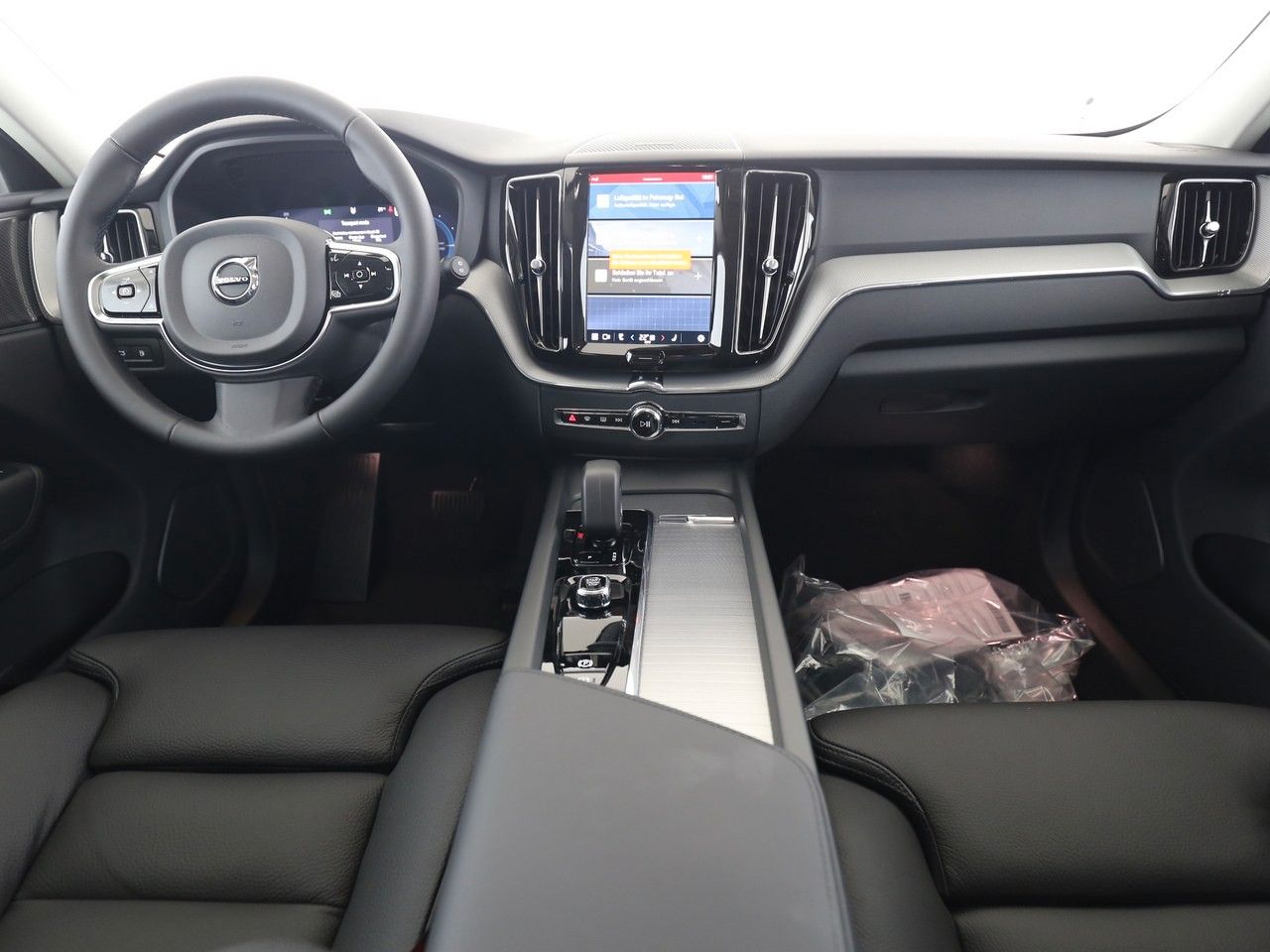 Volvo  T8 Plus Dark Recharge Plug-In Hybrid AWD