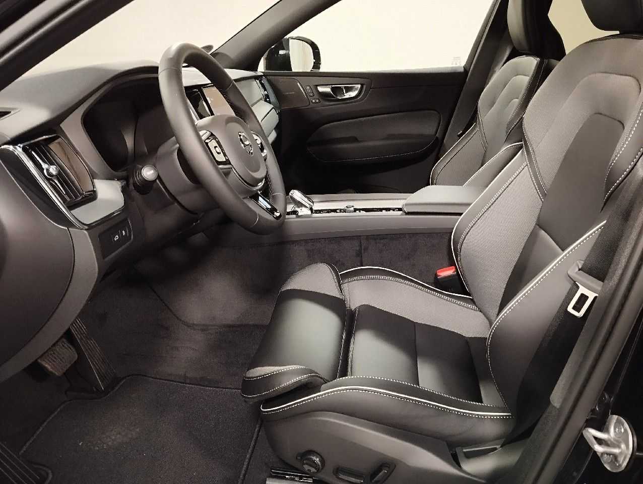 Volvo  T8 Plus Black Edition Recha Plug-In Hybrid