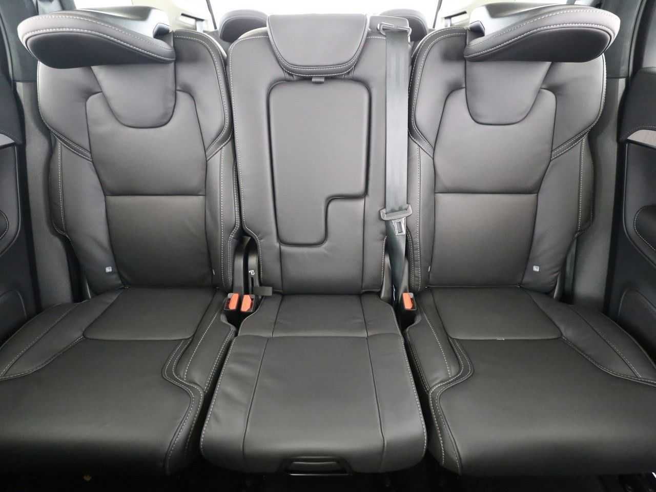 Volvo  T8 Ultra Bright Recharge Plug-In Hybrid AWD