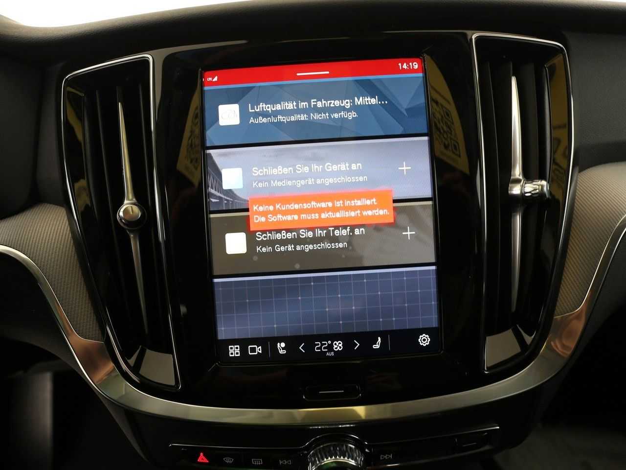 Volvo  T6 Plus Dark Recharge Plug-In Hybrid AWD