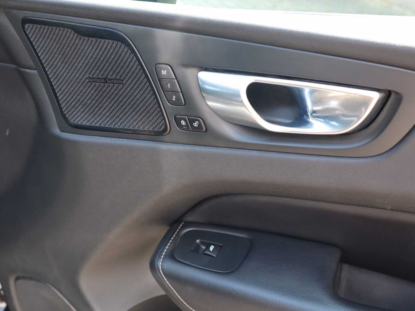 Volvo  D4 Inscription FWD