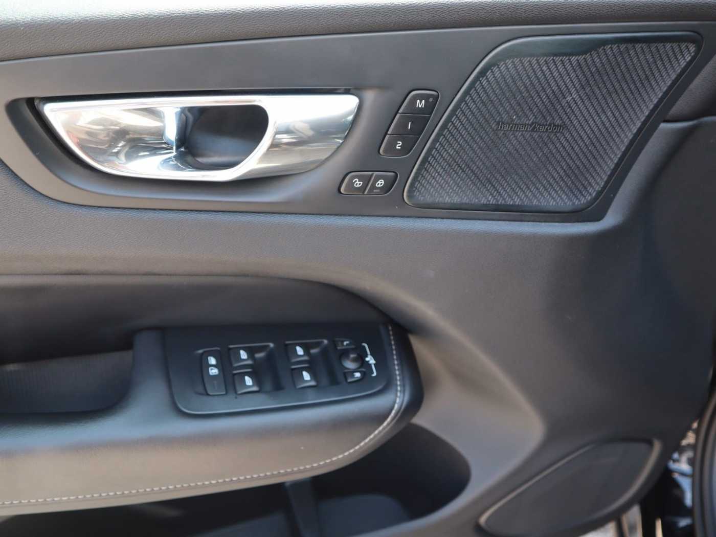Volvo  D4 Inscription FWD