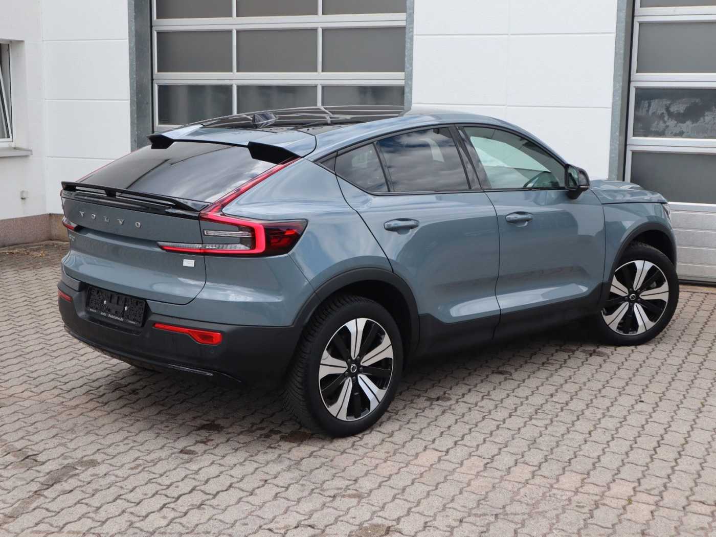 Volvo  Ultimate Recharge Pure Electric AWD