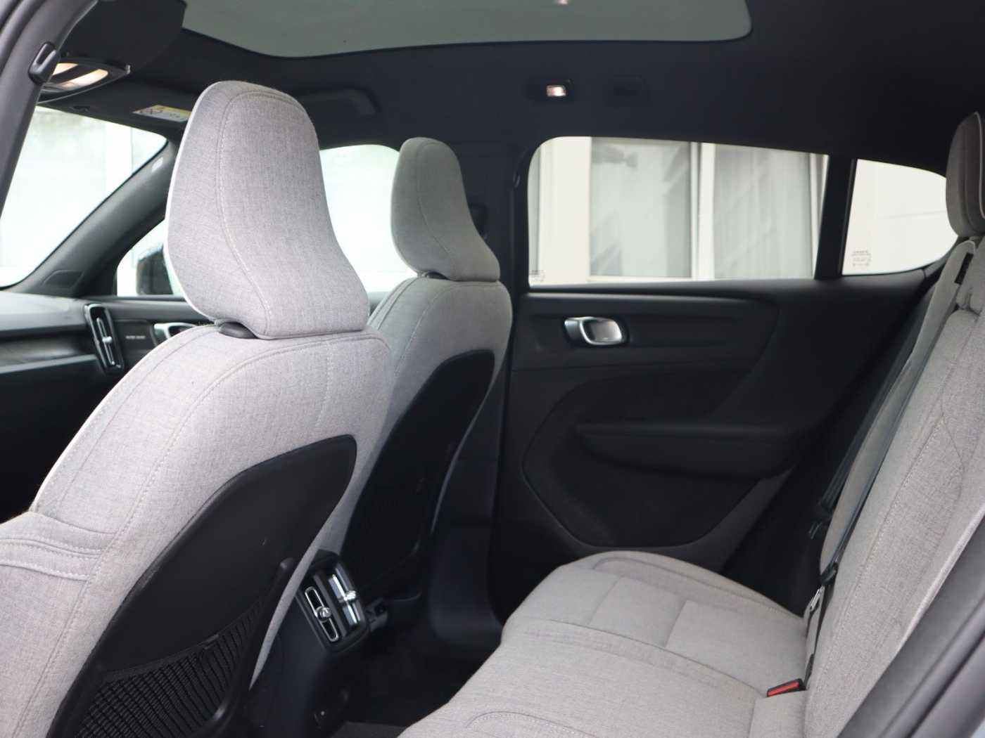 Volvo  Ultimate Recharge Pure Electric AWD