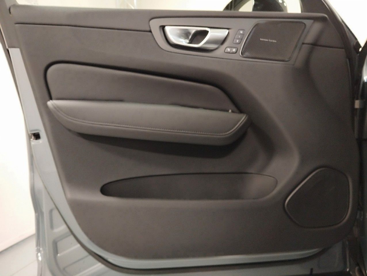 Volvo  B4 Plus Dark AWD*Standh. *FrontsH*