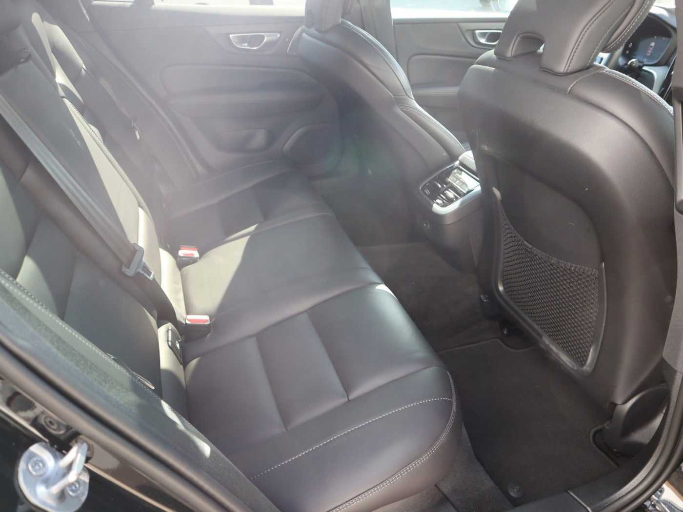 Volvo  B5 Cross Country Ultimate AWD*B&W*Standh*