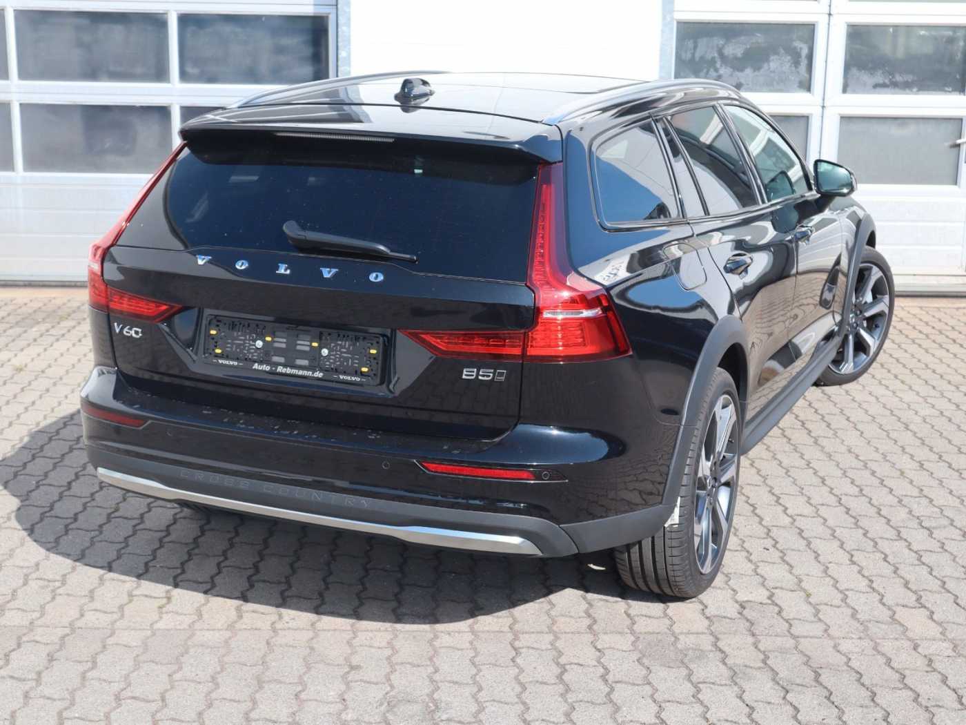 Volvo  B5 Cross Country Ultimate AWD*B&W*Standh*
