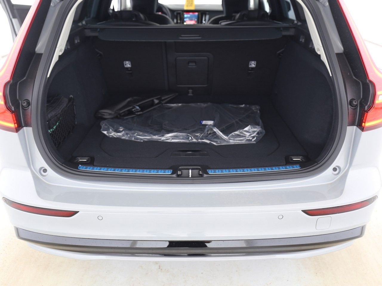 Volvo  T6 Ultra Dark Recharge Plug Hybrid AWD*360°