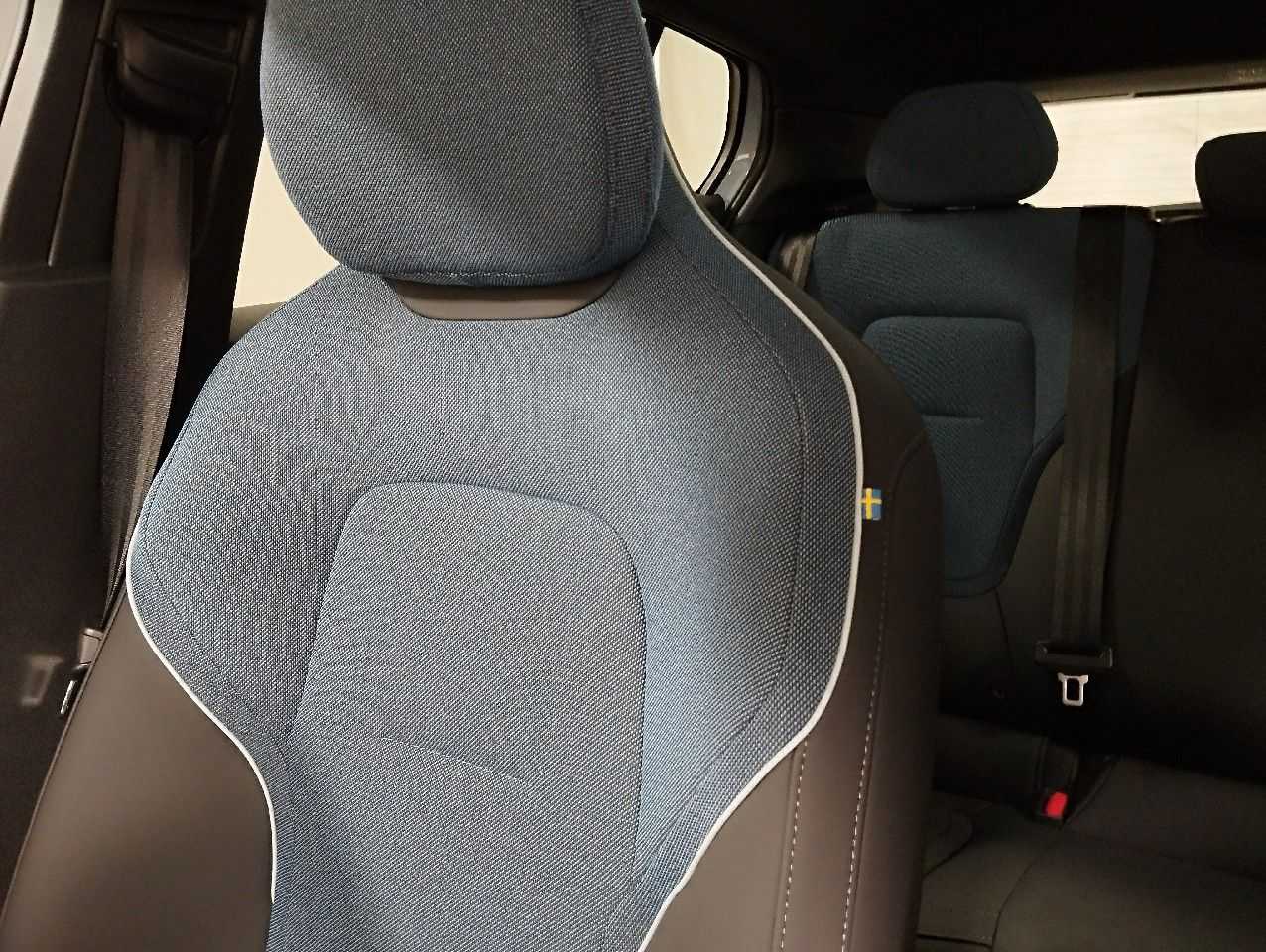 Volvo  Ultra AWD Performance Pure Electric