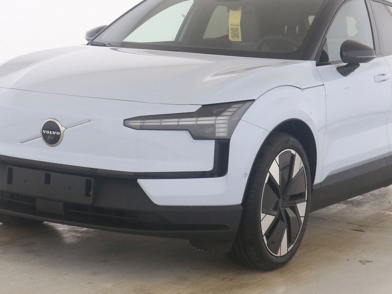 Volvo  Ultra AWD Performance Pure Electric