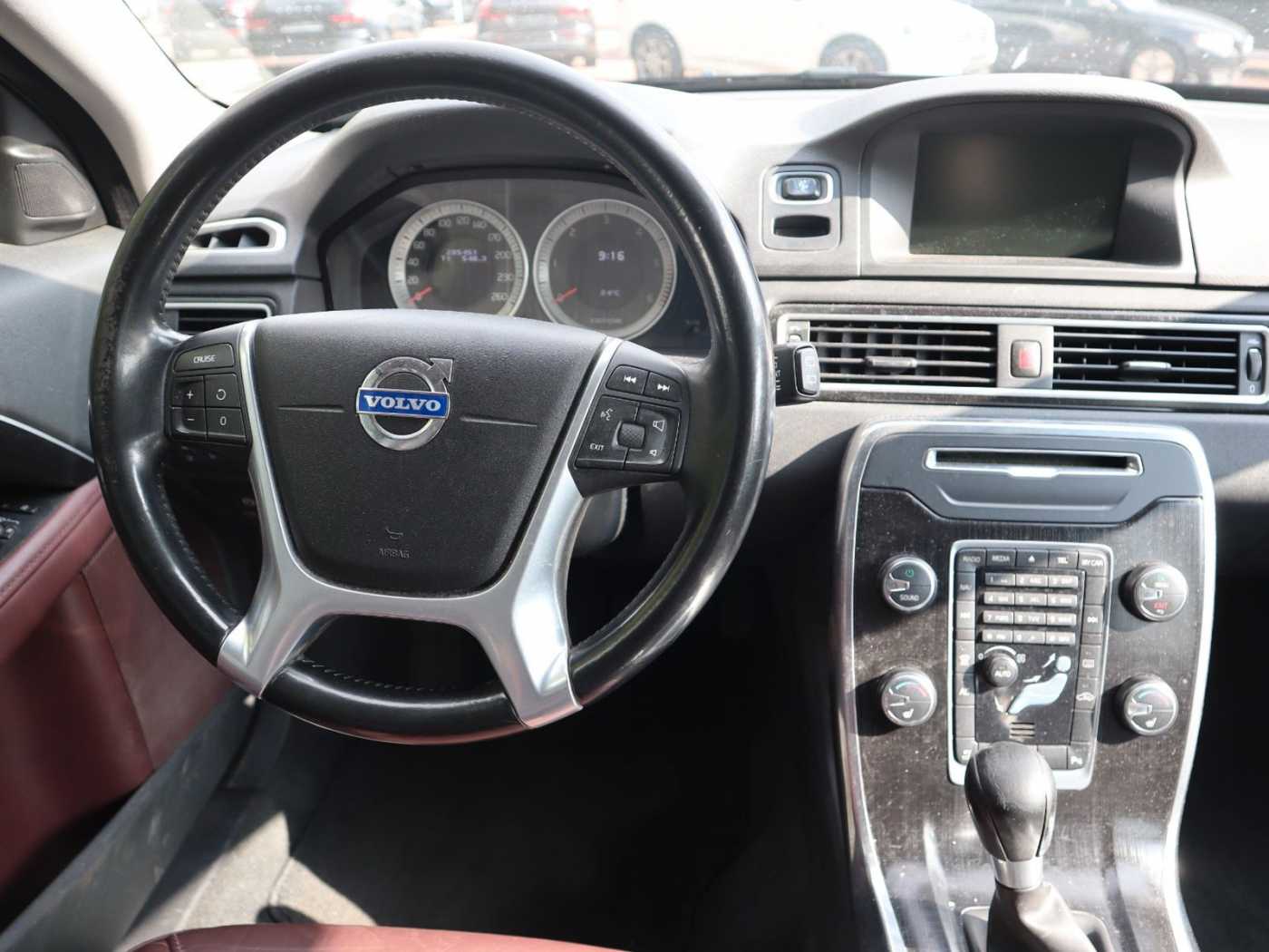 Volvo  D5 Summum