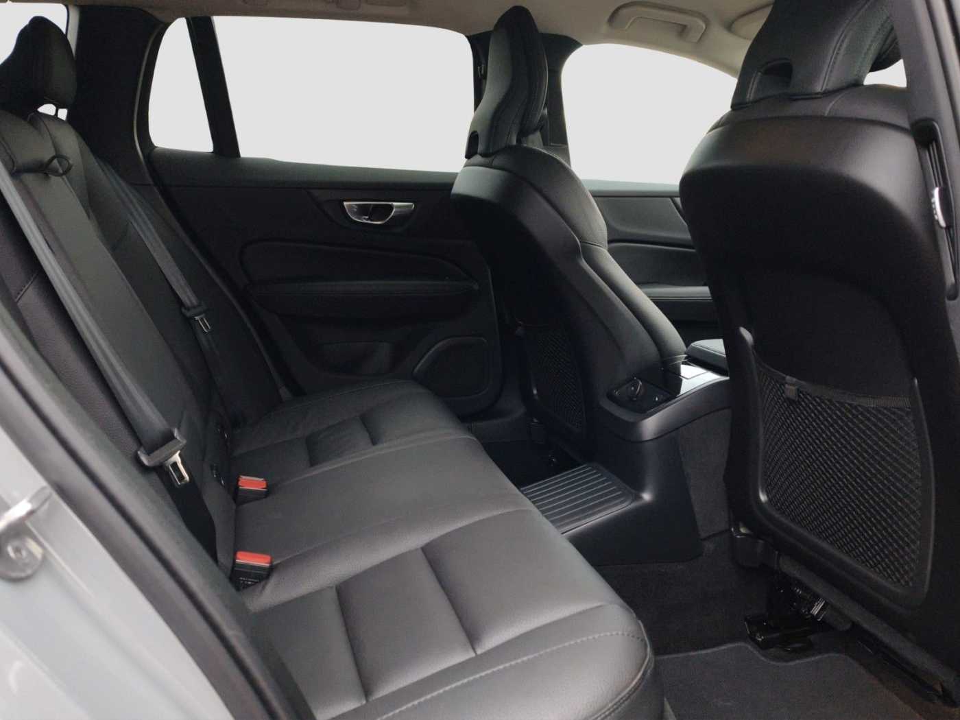 Volvo  T6 Plus Dark Recharge Plug-In Hybrid AWD*AHK