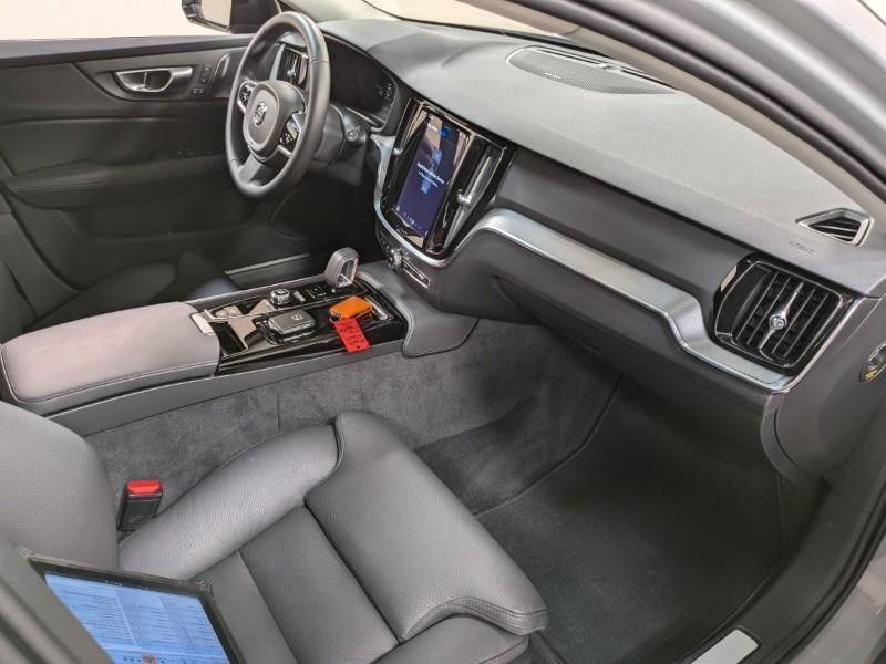 Volvo  T6 Plus Dark Recharge Plug-In Hybrid AWD*AHK