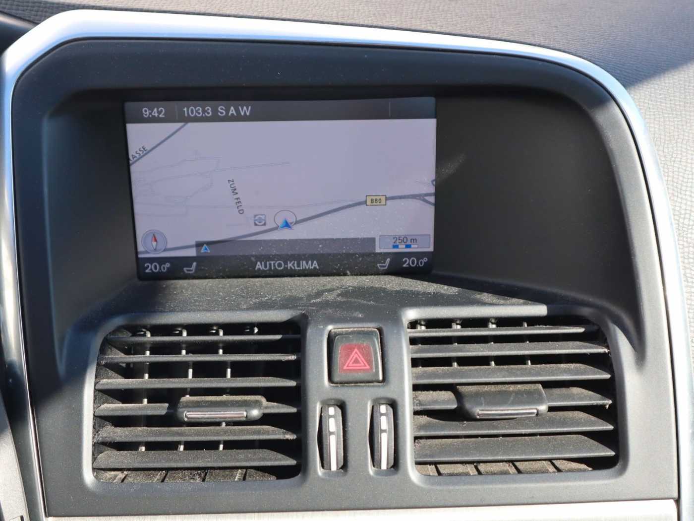 Volvo  D5 Momentum AWD