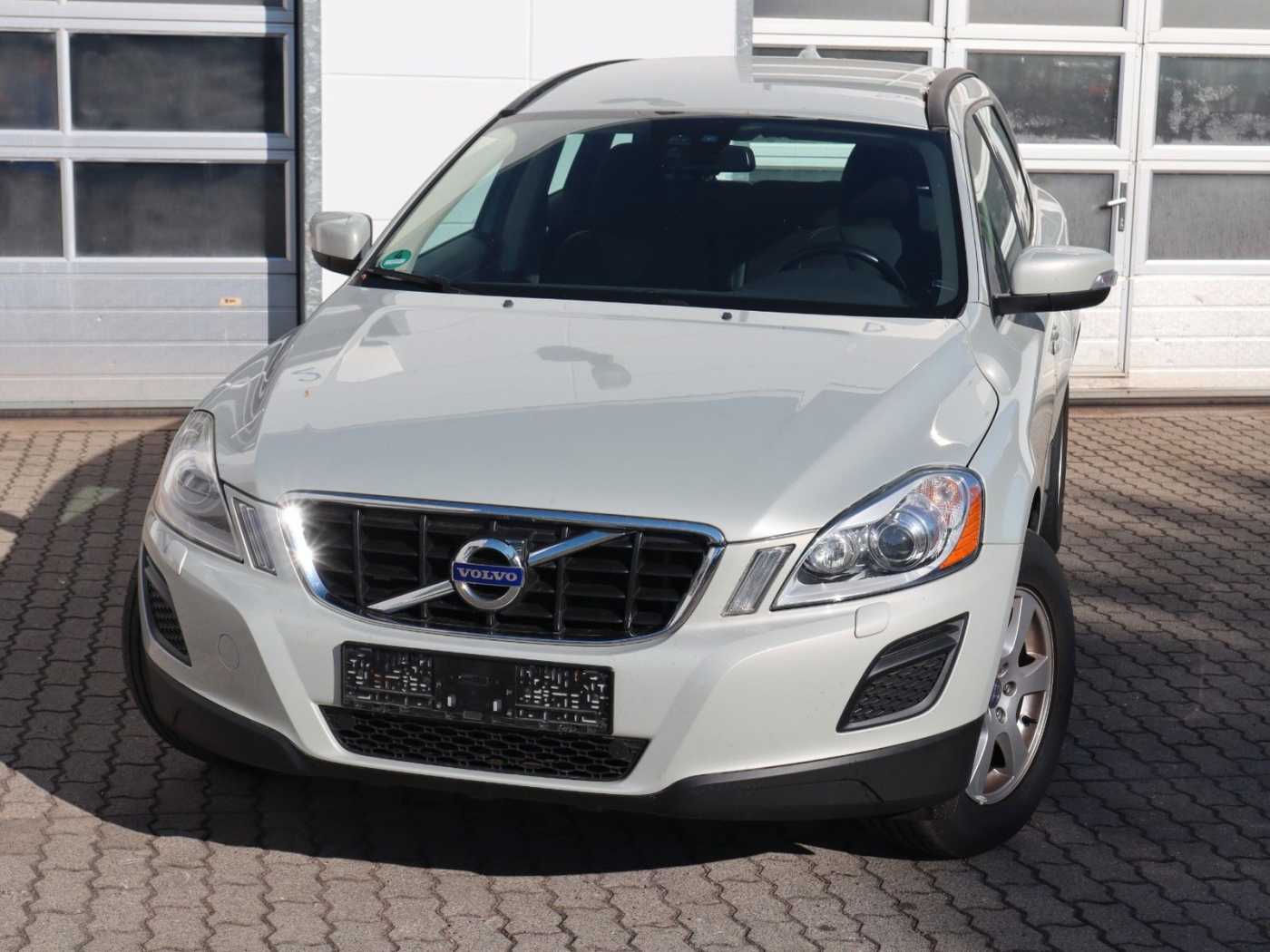 Volvo  D5 Momentum AWD