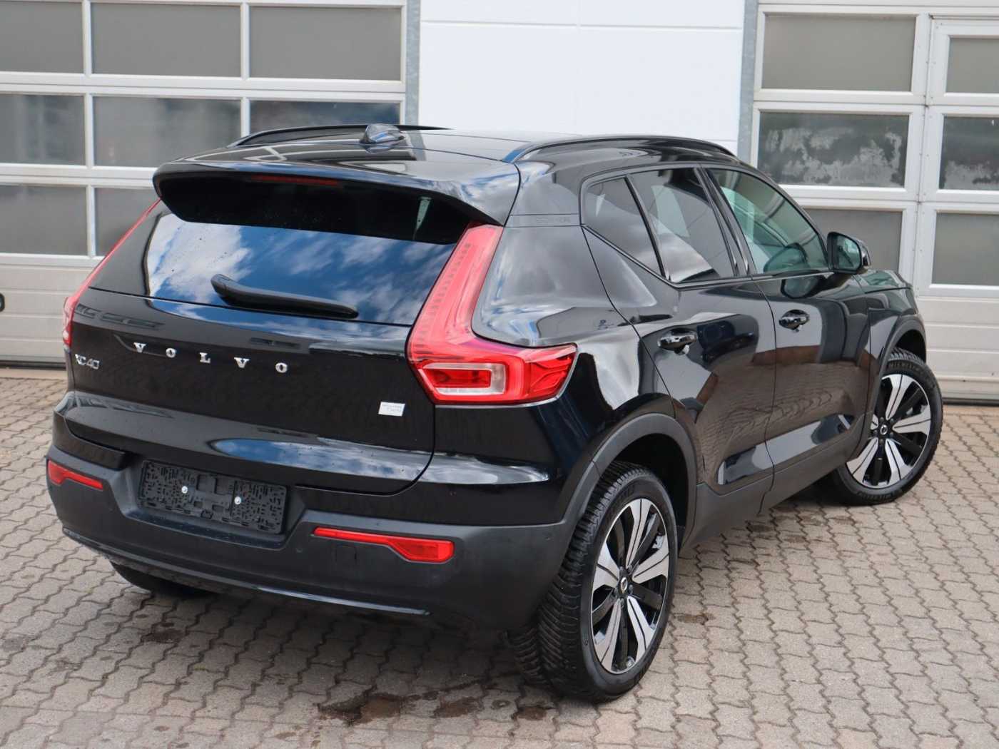 Volvo  Ultimate Recharge Pure Electric AWD