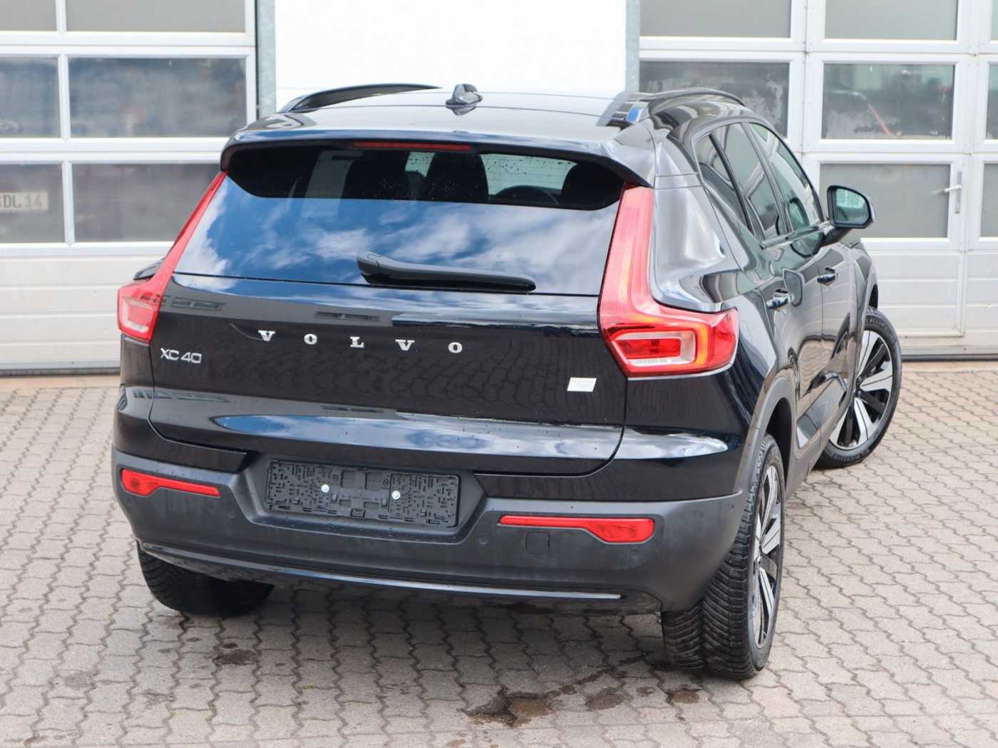 Volvo  Ultimate Recharge Pure Electric AWD