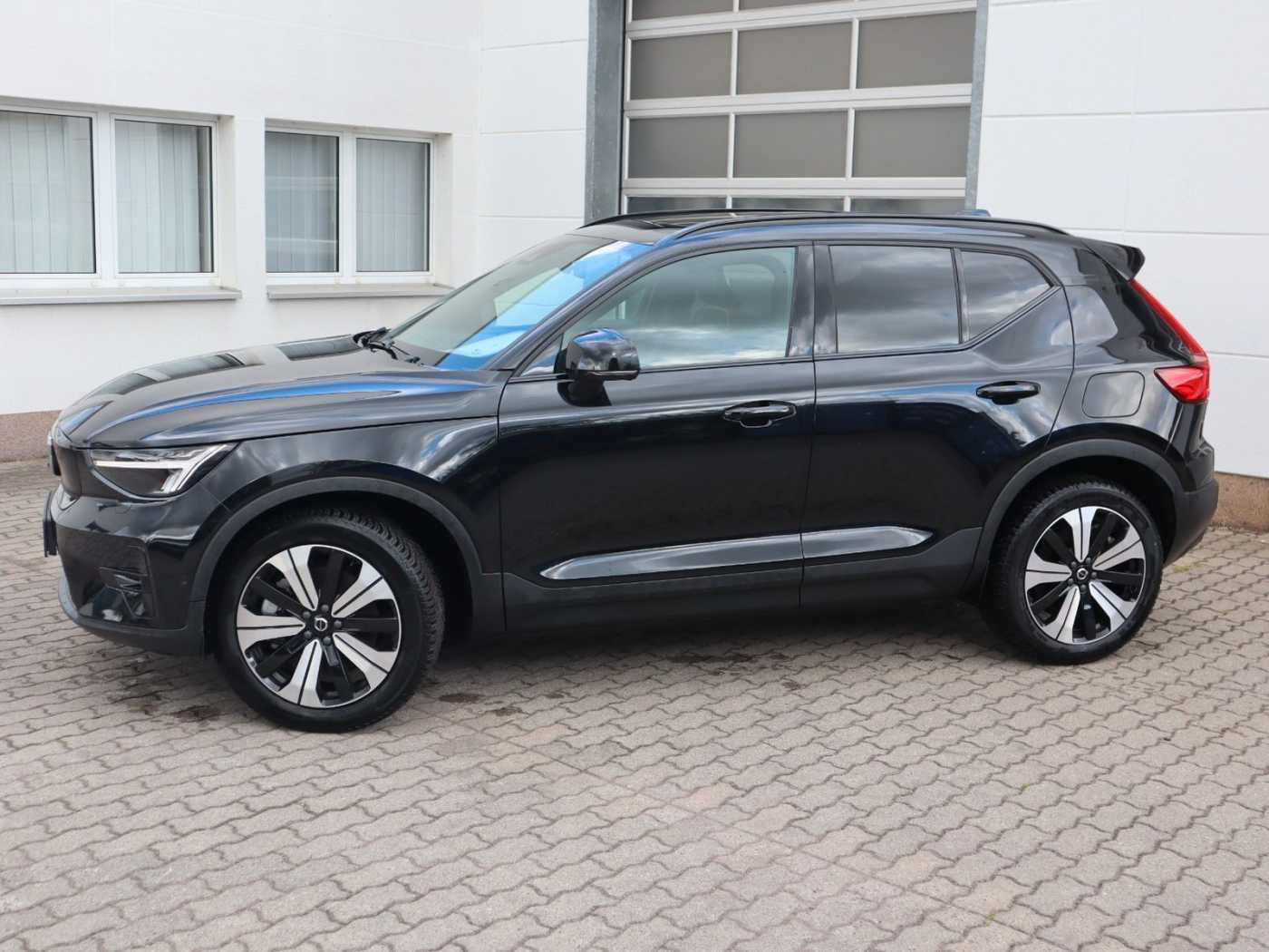 Volvo  Ultimate Recharge Pure Electric AWD