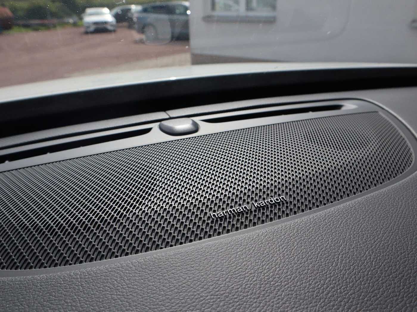 Volvo  B5 R Design AWD