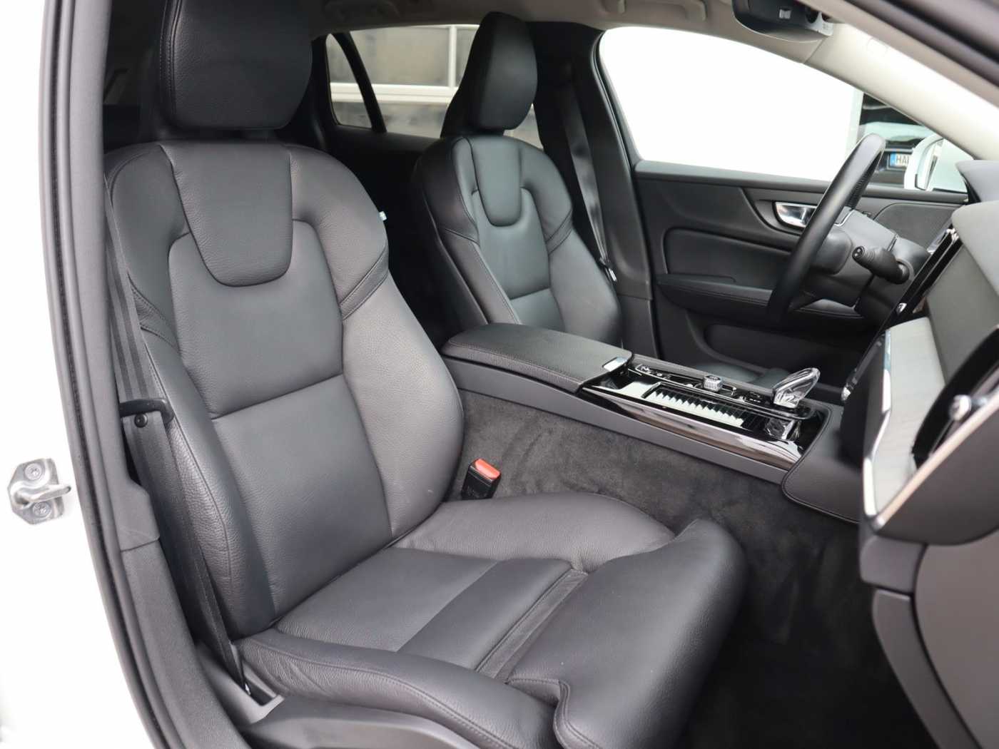 Volvo  T6 AWD Inscription Recharge