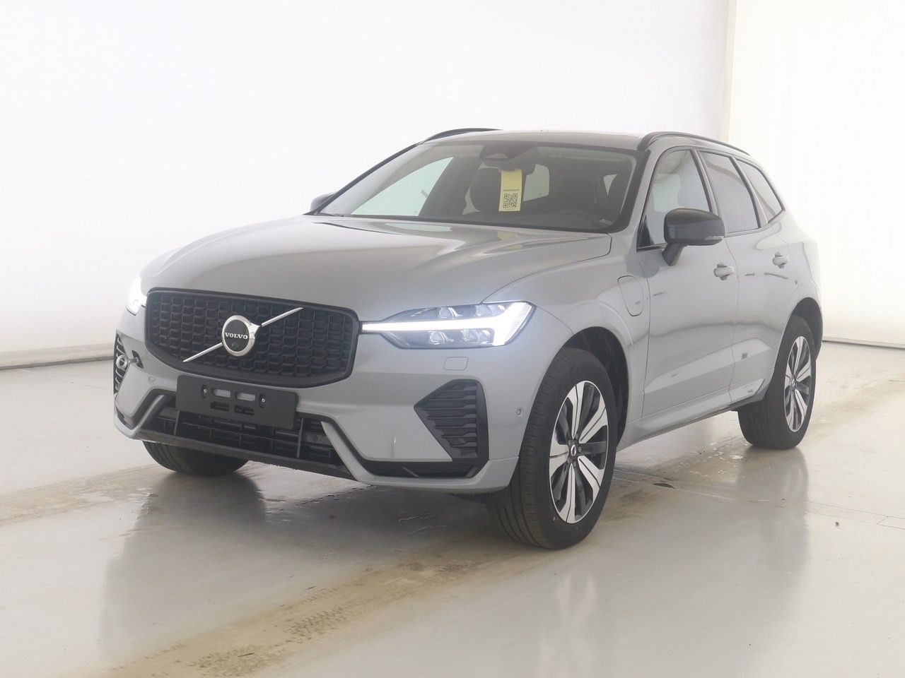 Volvo  T6 Plus Dark Recharge Plug-In Hybrid AWD