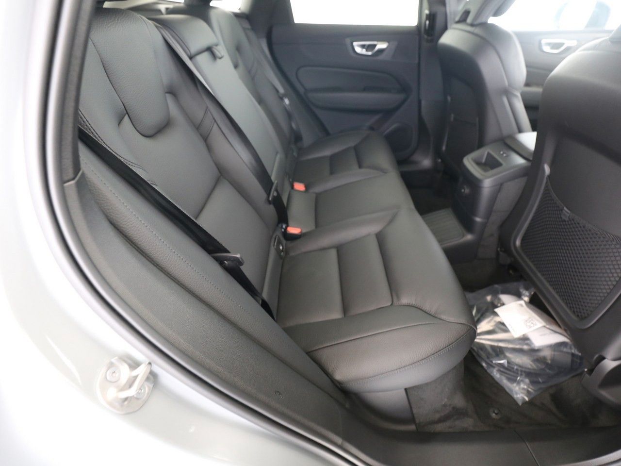 Volvo  T6 Plus Dark Recharge Plug-In Hybrid AWD
