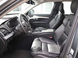 Volvo  D5 Momentum AWD*AZV*Navi*RFK