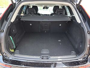 Volvo  D4 Momentum Pro RFK*Blis*ACC*SHZ