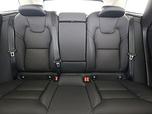 Volvo  B4 Plus Dark*AWD*Standh*LED*360°