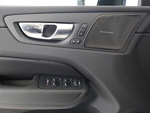 Volvo  B4 Plus Dark*AWD*Standh*LED*360°