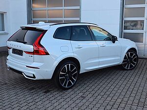 Volvo  B4 Ultimate Dark AWD*B&W*Massag*Standh*