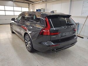 Volvo  B4 Ultimate Dark*B&W*Standh*360°